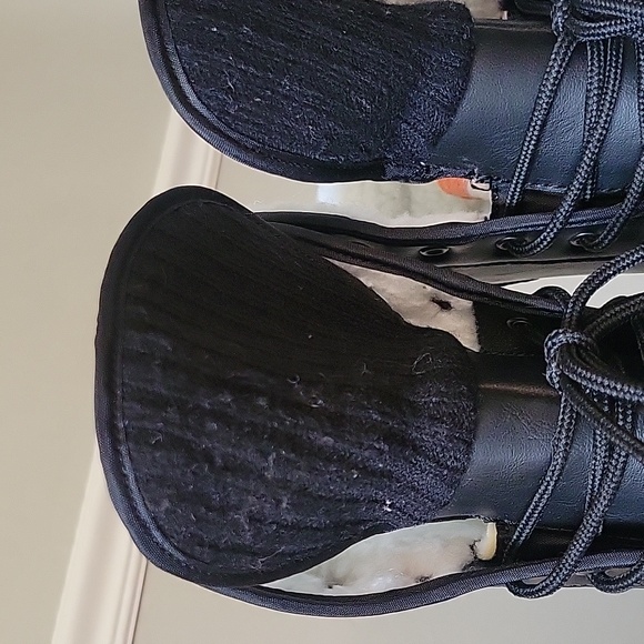 Sociology Women's Size Lace Front Black Swan Boots (10) - Picture 4 of 10